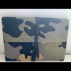 Stella and Dot camo clutch.